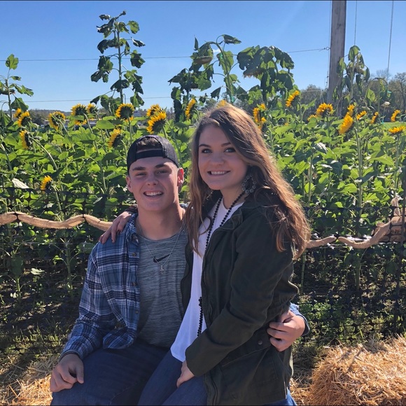 Meet your Posher, Micayla - Picture 8 of 8